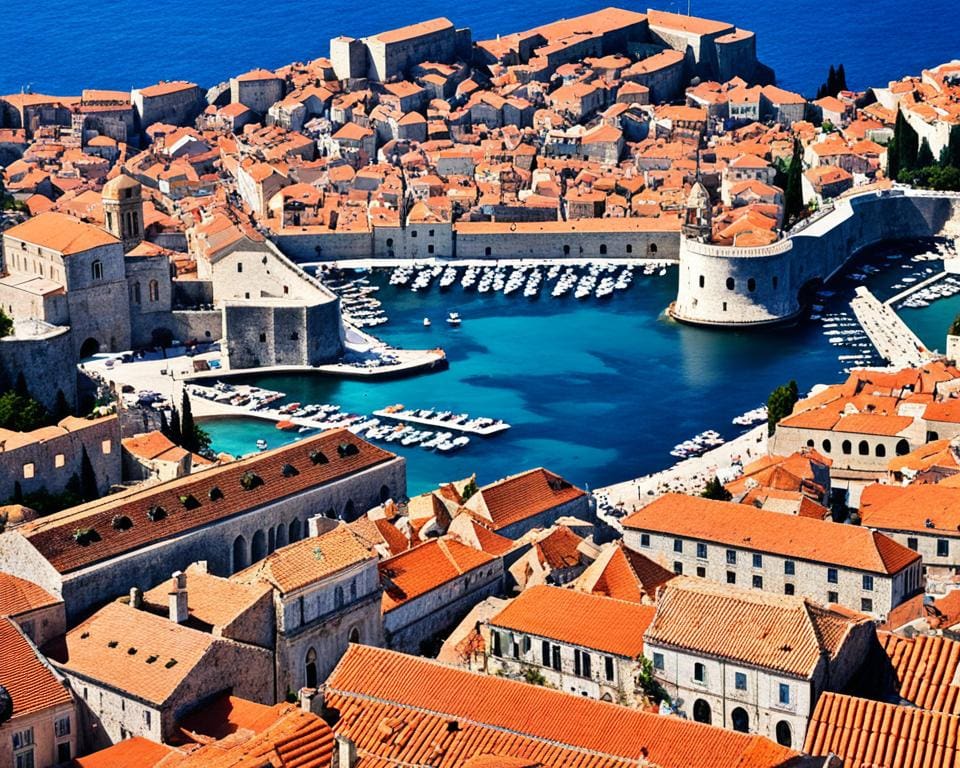 Verken de oude stad Dubrovnik bij zonsondergang