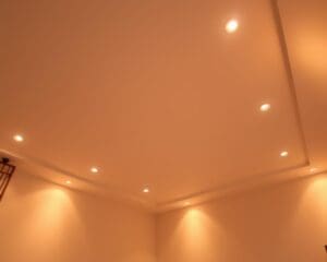 Plafondspots die elke hoek van de kamer verlichten